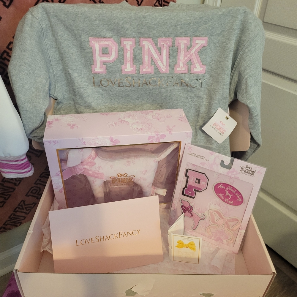 VS PINK × LOVESHACKFANCY COLLAB OVERSIZED CREW SWEATSHIRT - Picture 9 of 11